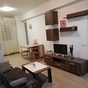 verificați disponibilitatea